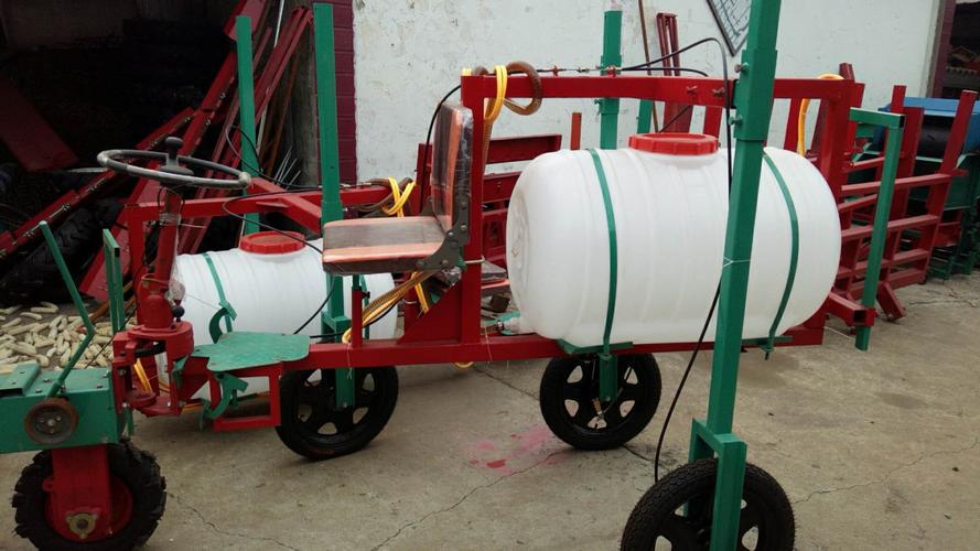 10马力柴油三轮打药车可自动折叠的农用打药机高效棉花小麦打药机